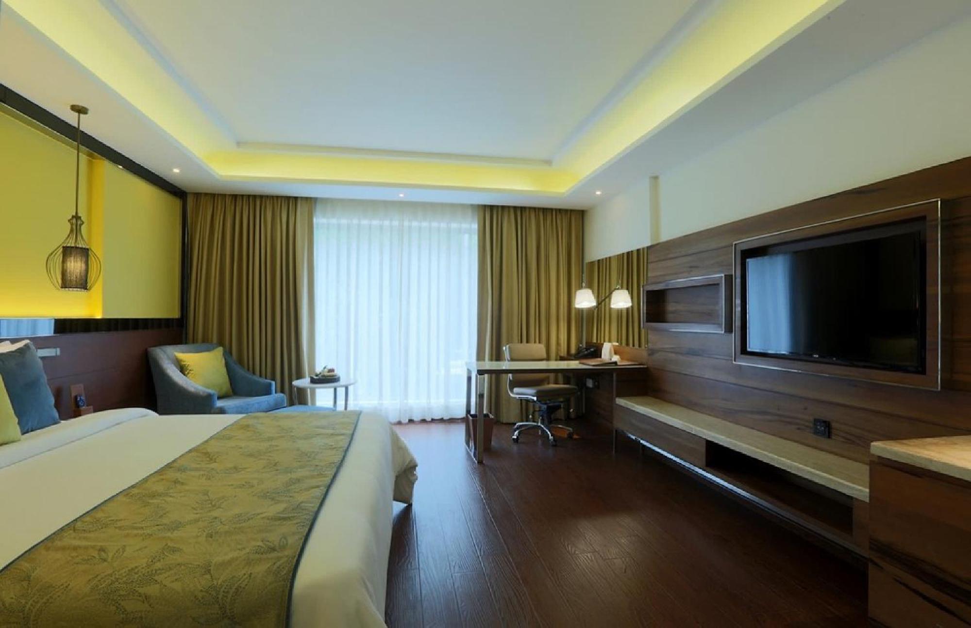 Hotel Park Delhi Airport With Free Airport Transfar 4*