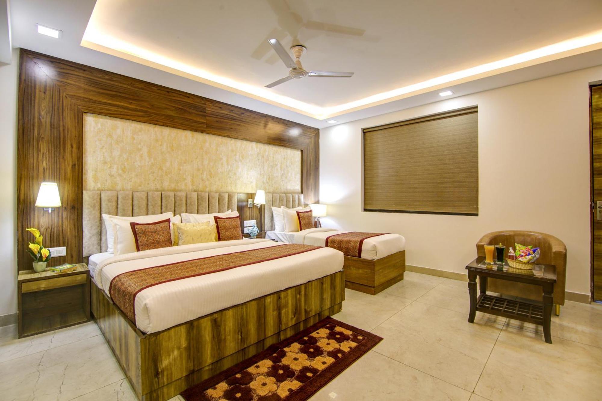 Park Delhi Airport With Free Airport Transfar 4*
