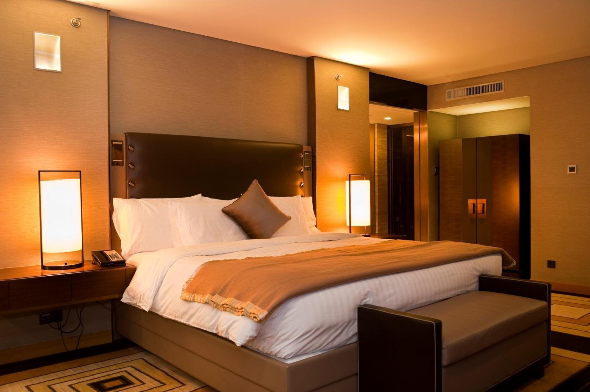 Park Delhi Airport With Free Airport Transfar Hotel 4*